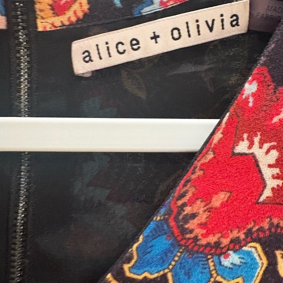 Alice + Olivia Gloria Tapestry Black Floral Romper - Picture 4 of 4